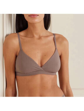 Skims Fits Everybody Cross Over Triangle Bralette Color Umber Size XXS